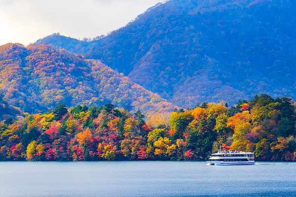 中禅寺温泉フリーパスで行く湖畔と歴史散策コース